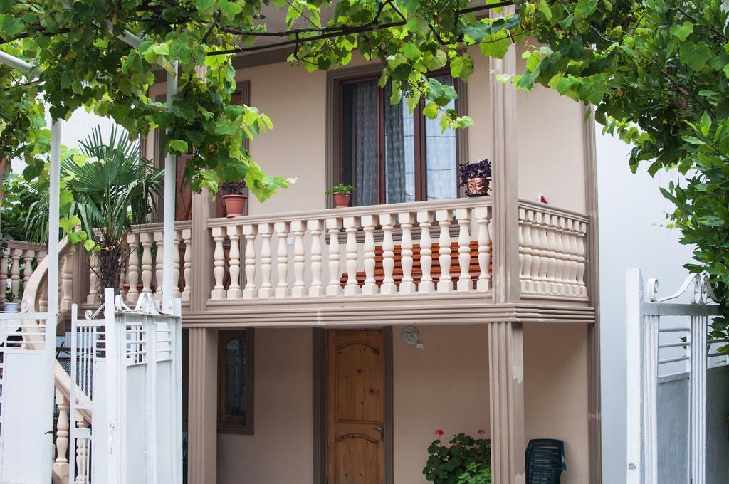 Guesthouse Mery Kobuleti Luaran gambar
